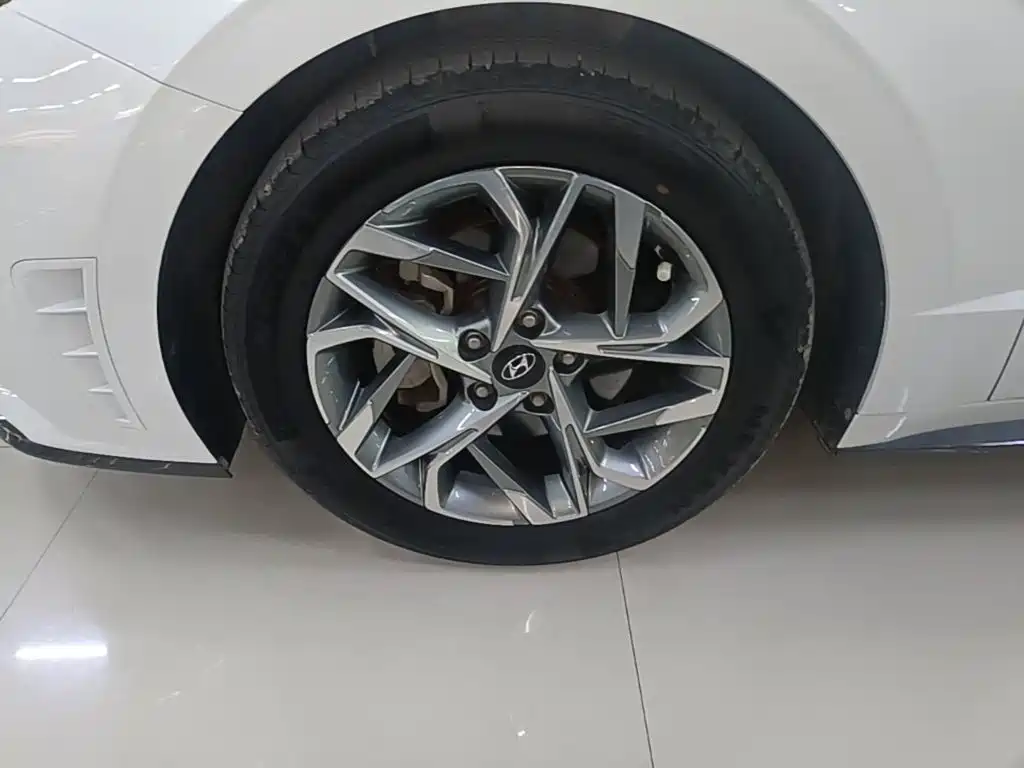 Hyundai Sonata — миниатюра 23