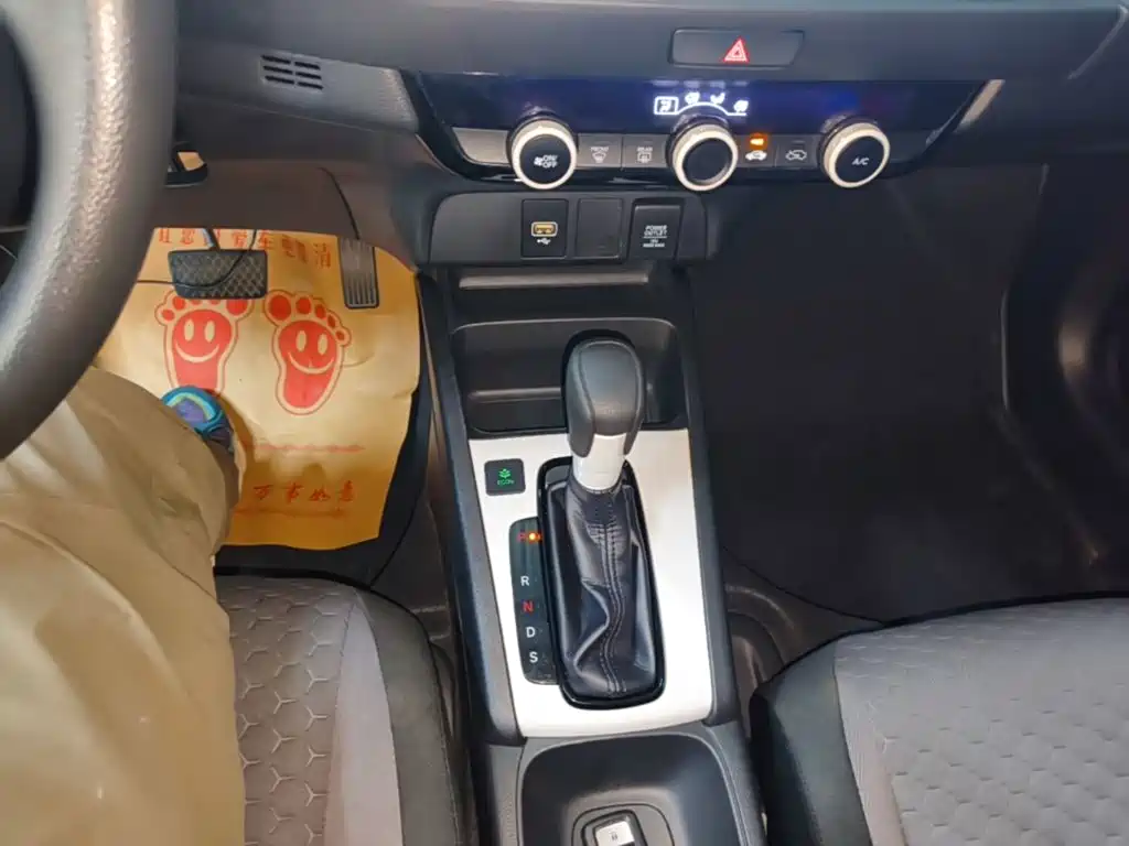 Honda Fit — миниатюра 14