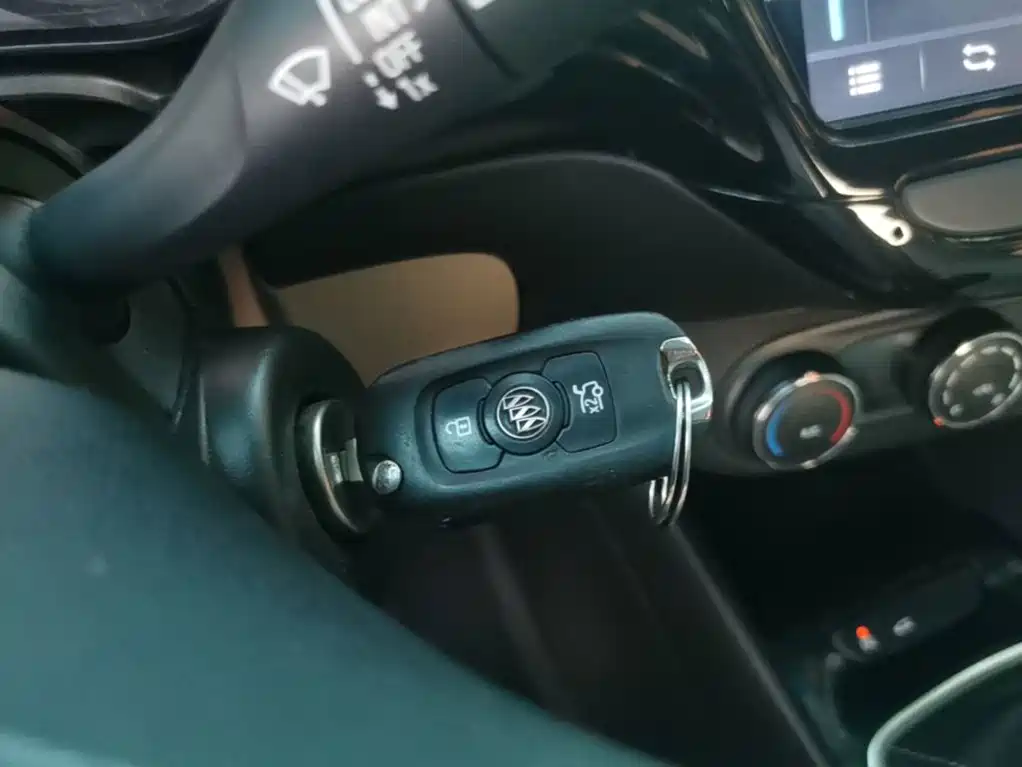 Buick Excelle — миниатюра 9