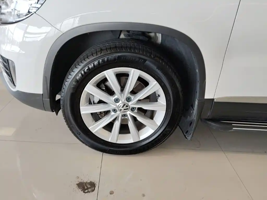 Volkswagen Tiguan — миниатюра 23