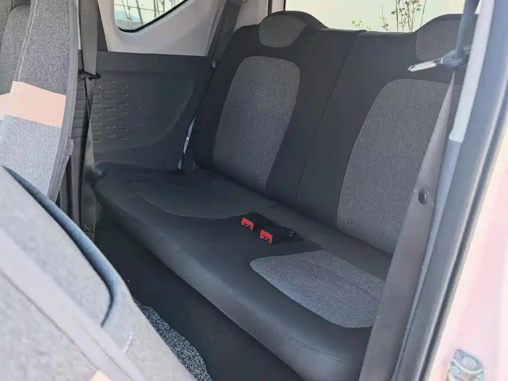 Wuling MINIEV — миниатюра 17