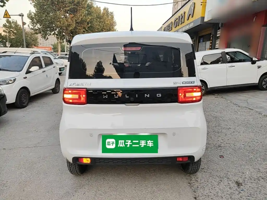Wuling MINIEV — миниатюра 6