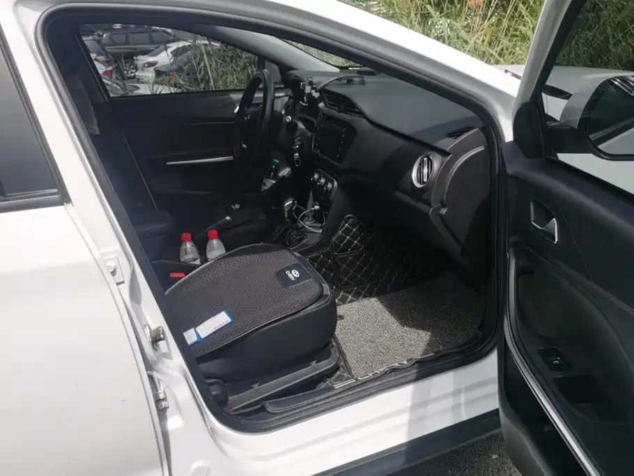 Chery Tiggo 3x — миниатюра 8