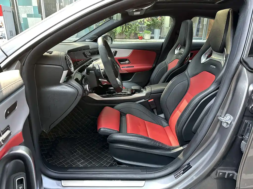 MERCEDES-BENZ CLA AMG