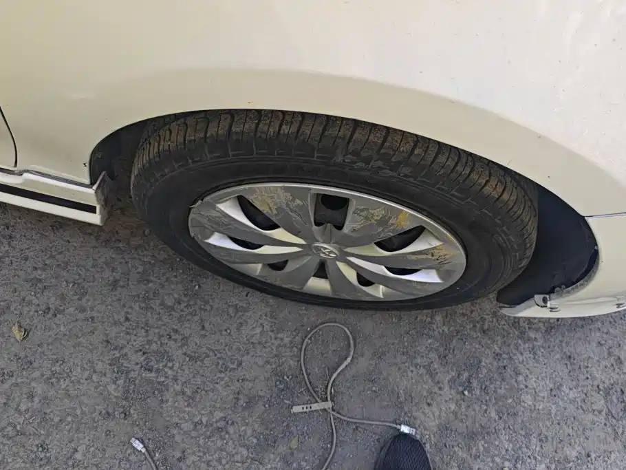 Toyota Yaris L — миниатюра 6