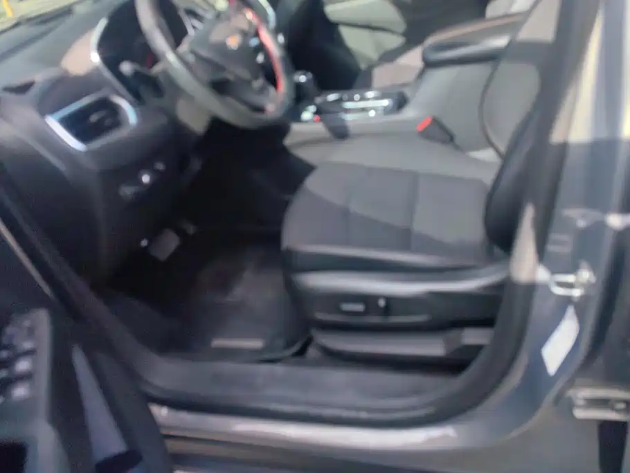 Chevrolet Equinox — миниатюра 9