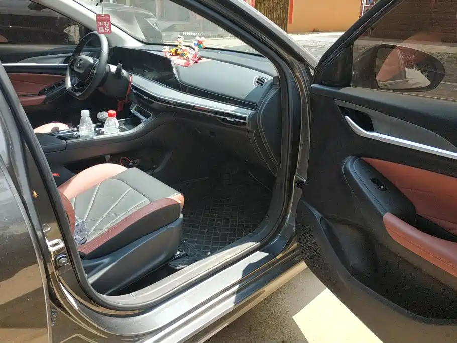 Changan Eado — миниатюра 8