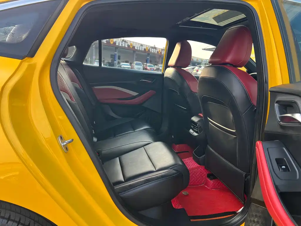 MG MG5 — миниатюра 10