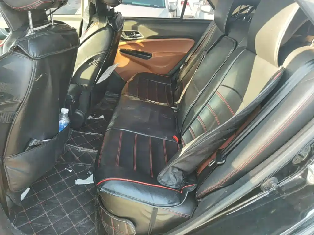 Geely King Kong — миниатюра 17