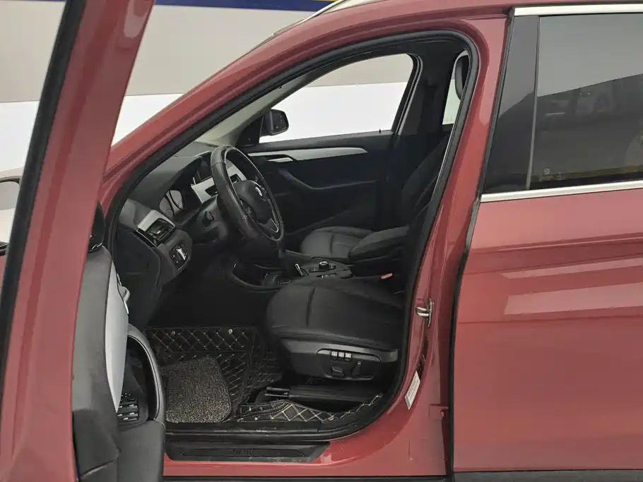 BMW X1 — миниатюра 9