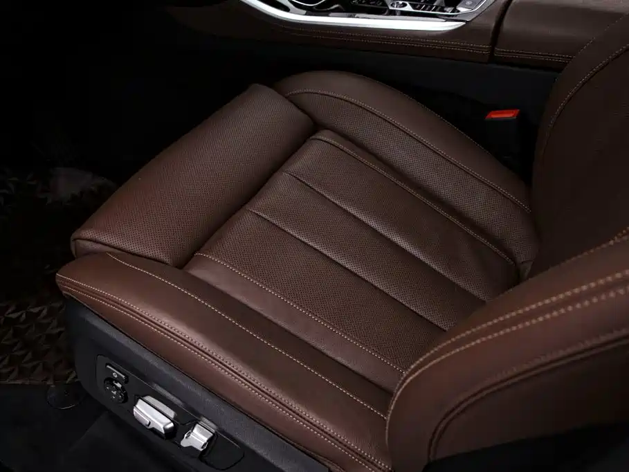 BMW X5 (Import) — миниатюра 16