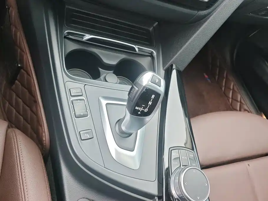 BMW 3 Series — миниатюра 16