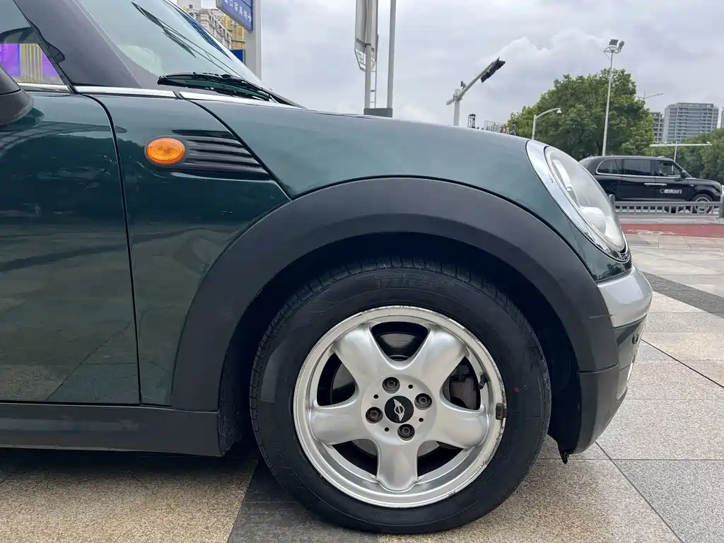 MINI Mini Clubman — миниатюра 11