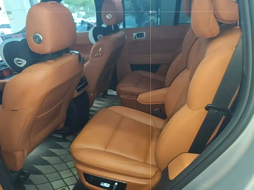 Li Auto Li L8 — миниатюра 17