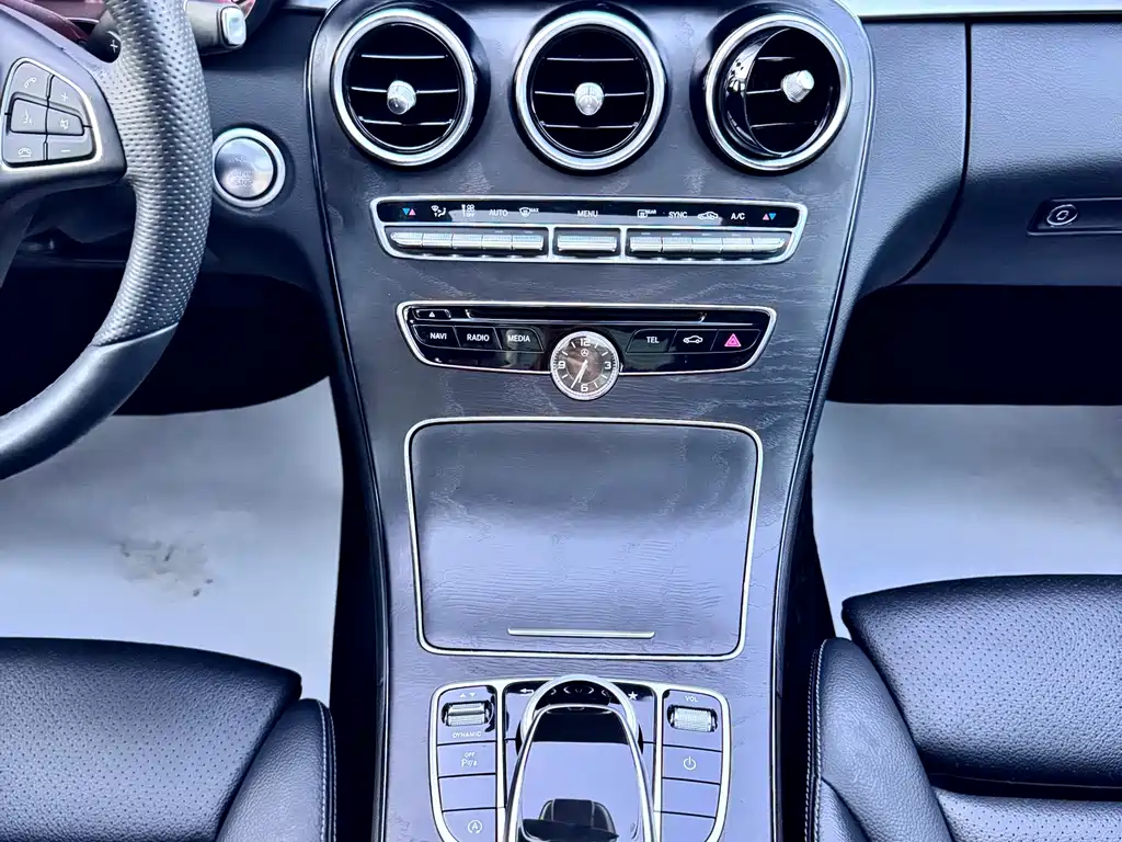 Mercedes-Benz C-Class — миниатюра 9