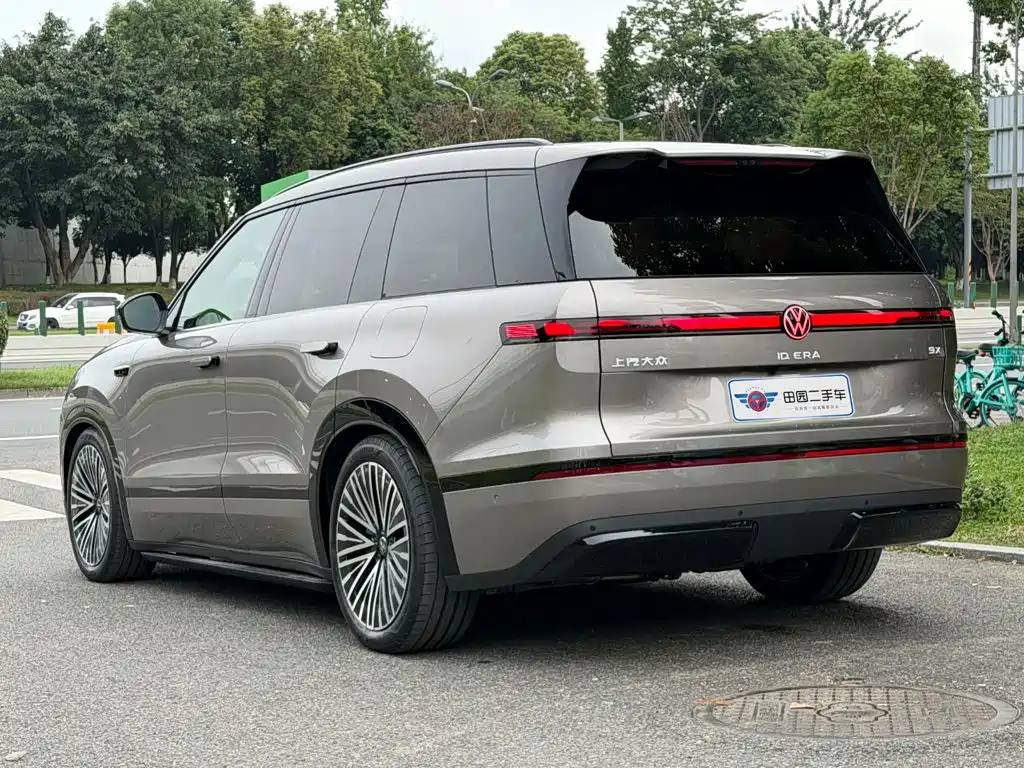 Volkswagen ID.ERA 9X — миниатюра 4