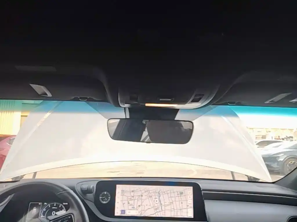 Lexus ES — миниатюра 18