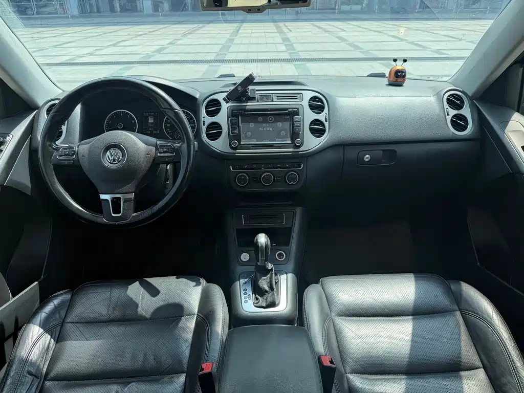 Volkswagen Tiguan — миниатюра 12
