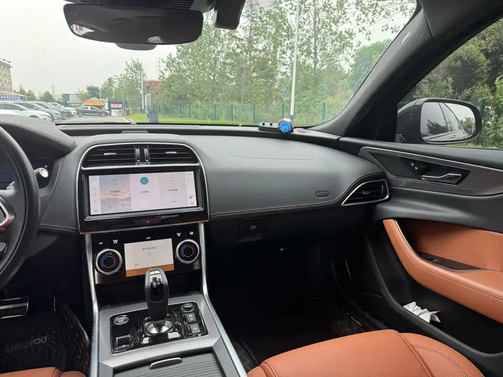 Jaguar XEL — миниатюра 14