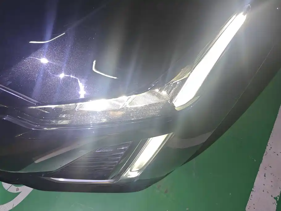Cadillac CT5 — миниатюра 5
