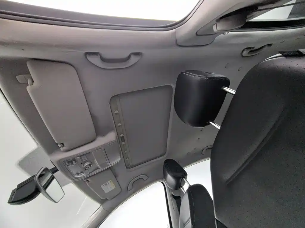 Volkswagen Passat — миниатюра 14