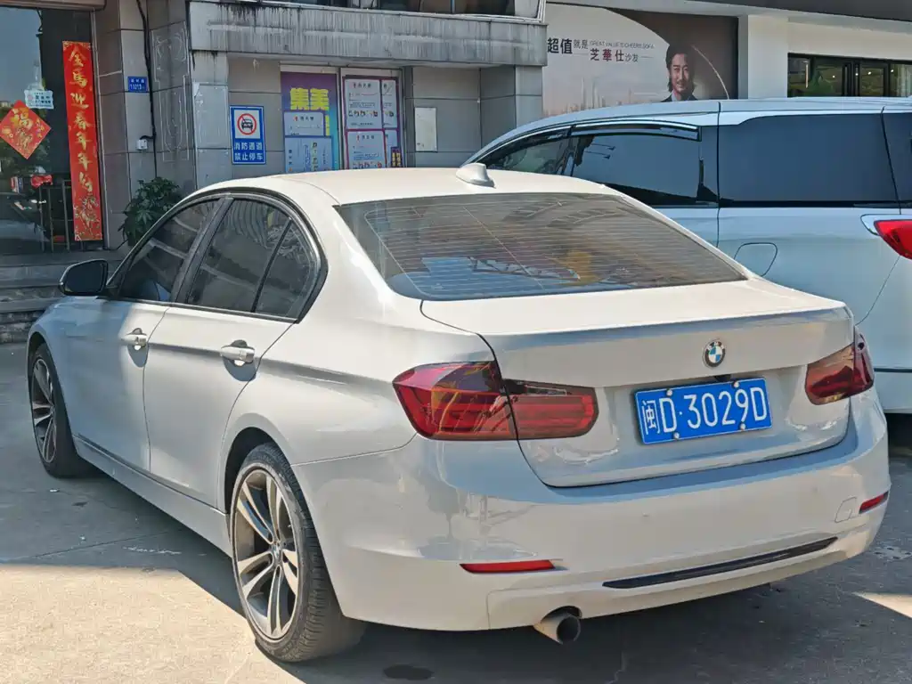 BMW 3 Series — миниатюра 4