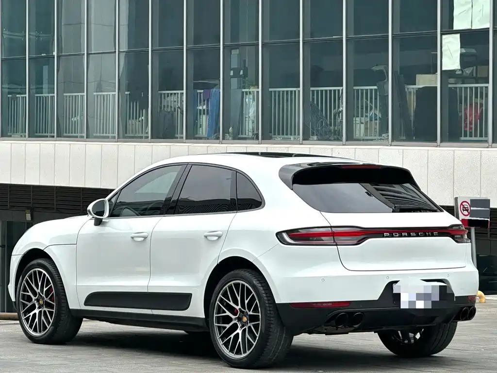 Porsche Macan — миниатюра 6