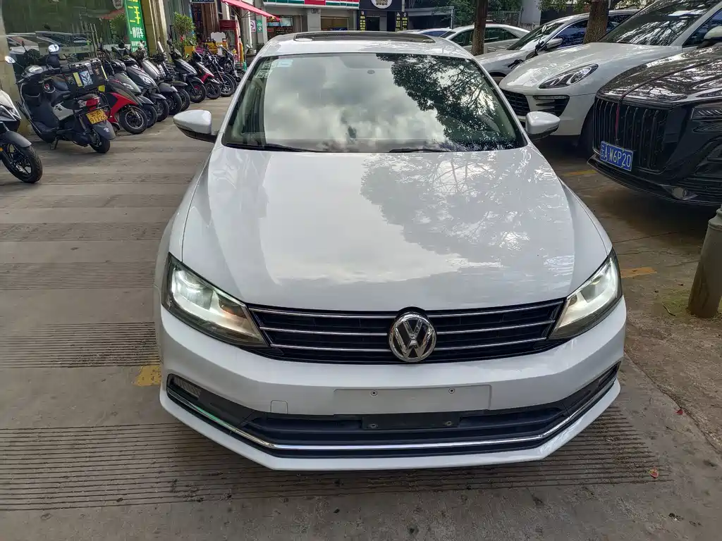 Volkswagen Sagitar — миниатюра 2