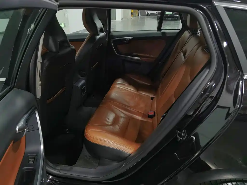 Volvo V60 — миниатюра 15