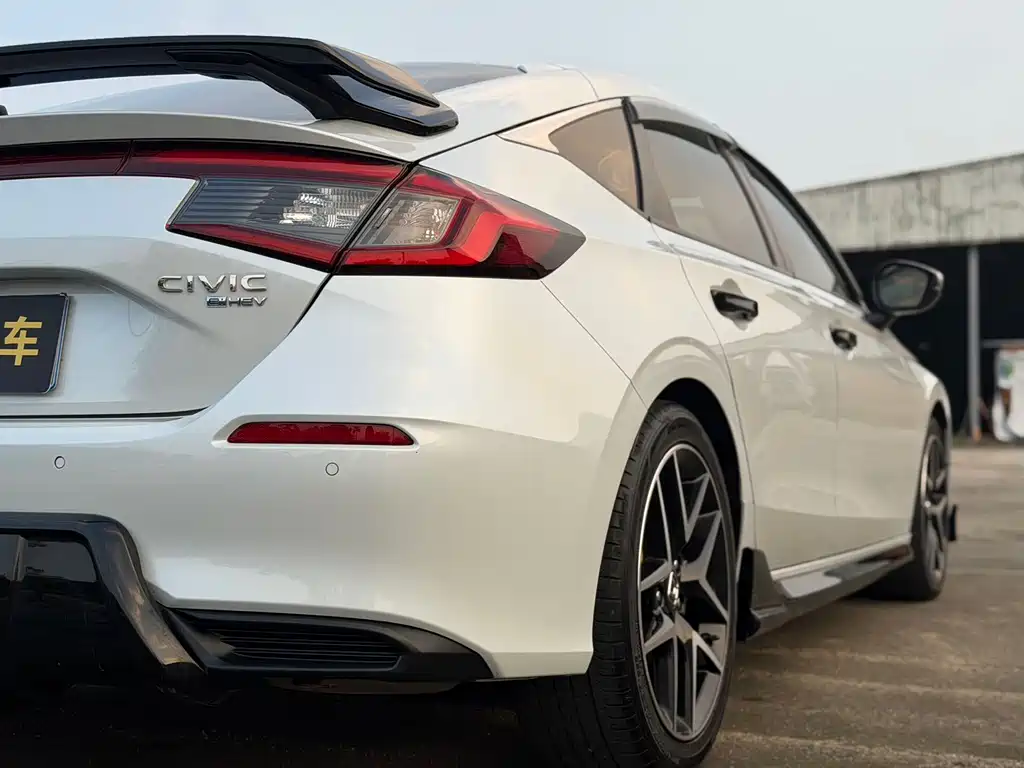 Honda Civic — миниатюра 16