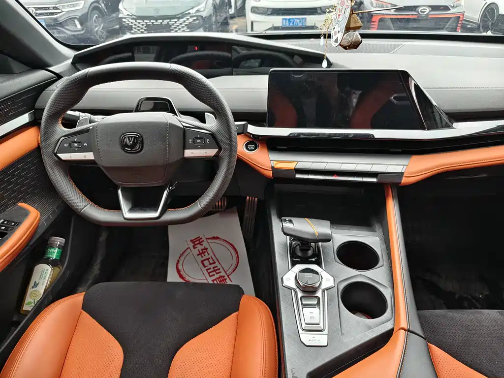Changan UNI-V — миниатюра 4