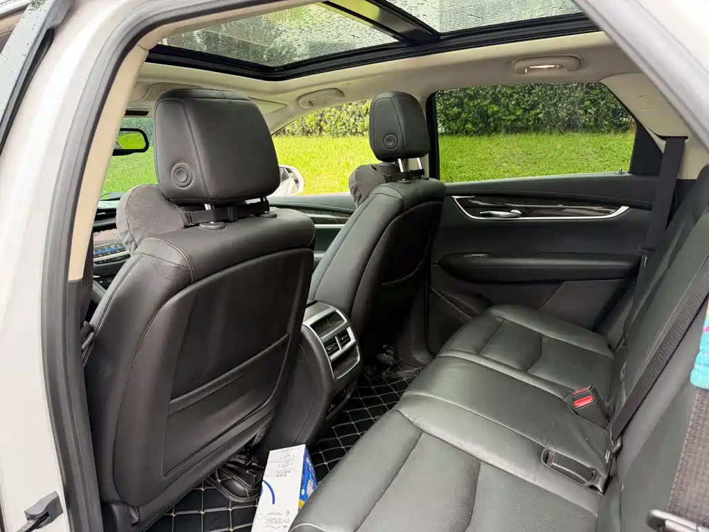 Cadillac XT5 — миниатюра 11