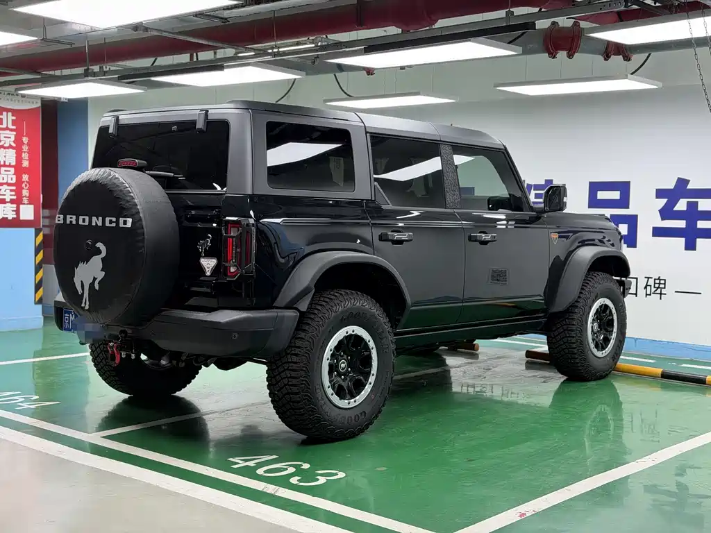 Ford Bronco — миниатюра 8