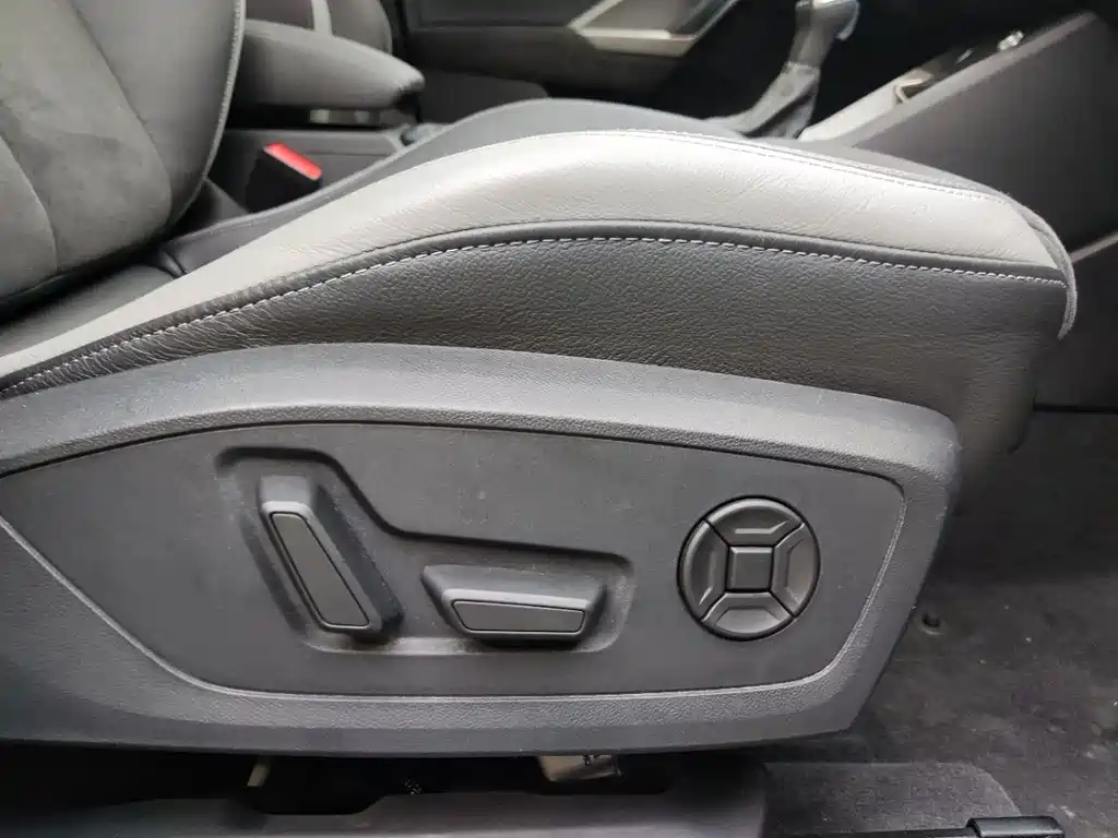 Audi Q3 — миниатюра 16
