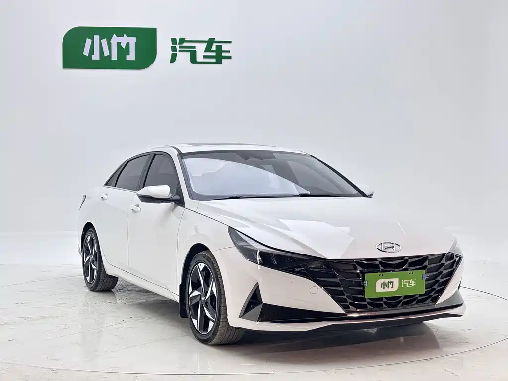Hyundai Elantra — миниатюра 3