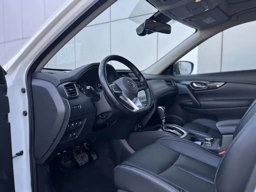Nissan X-Trail — миниатюра 14