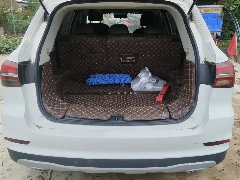 Roewe RX5 — миниатюра 4
