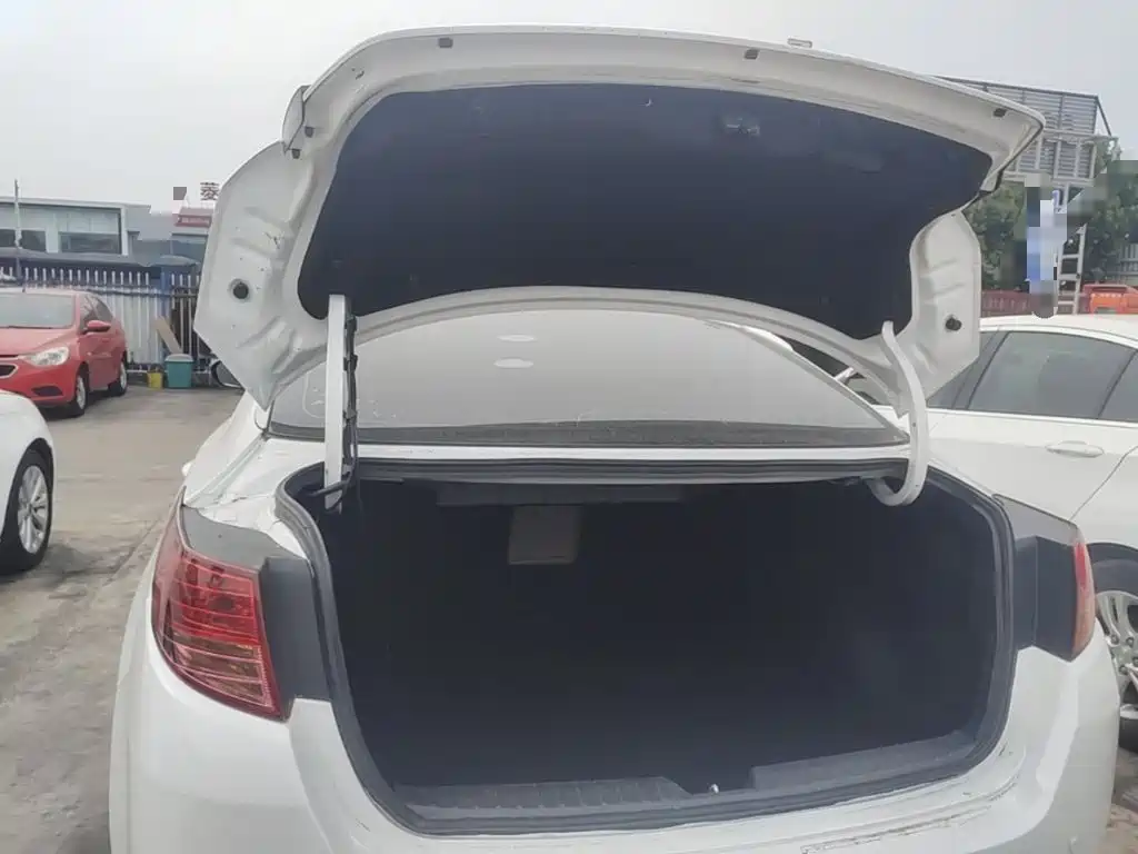 Kia K5 — миниатюра 19