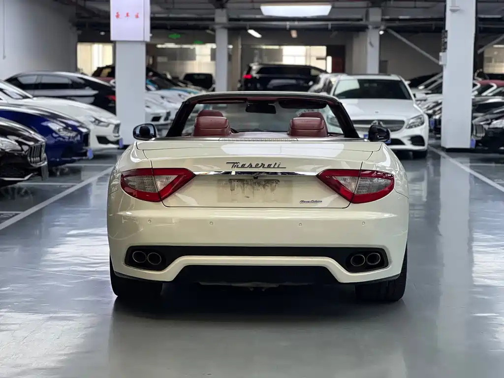 Maserati GranCabrio — миниатюра 8