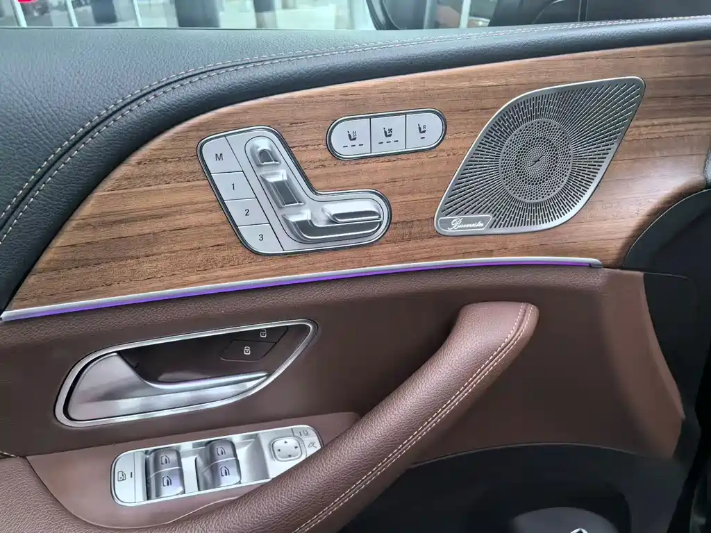 Mercedes-Benz GLS — миниатюра 6
