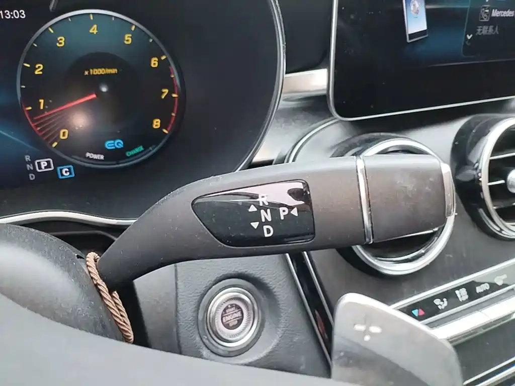 Mercedes-Benz C-Class — миниатюра 14