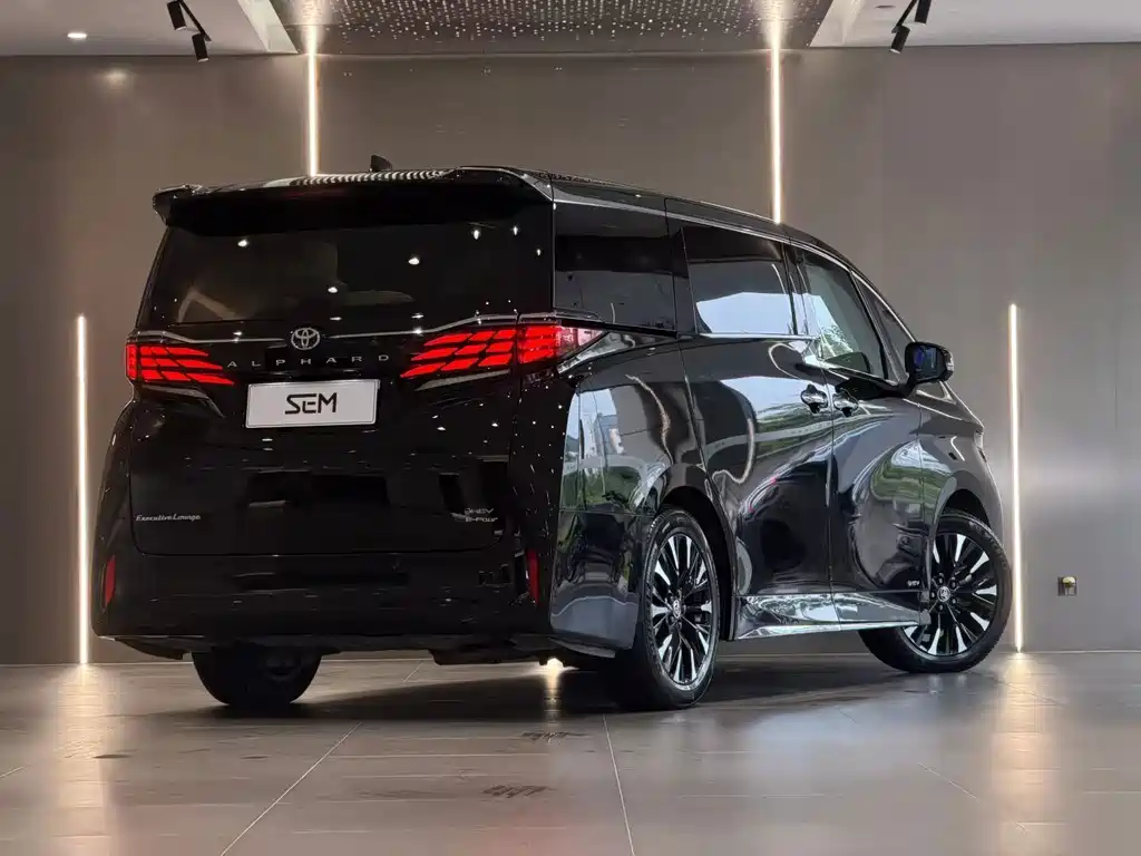 Toyota Alphard — миниатюра 4