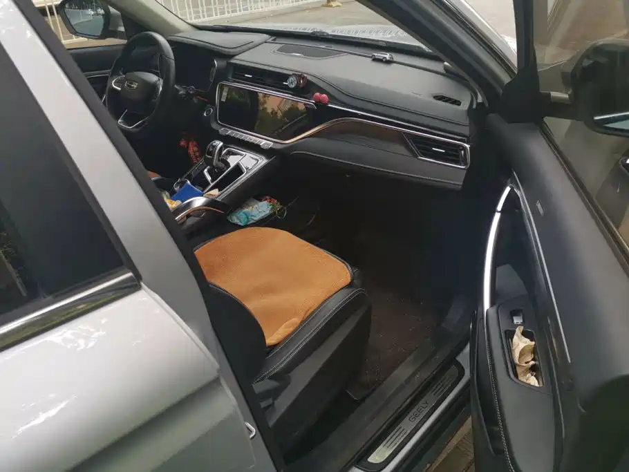 Geely Boyue — миниатюра 8