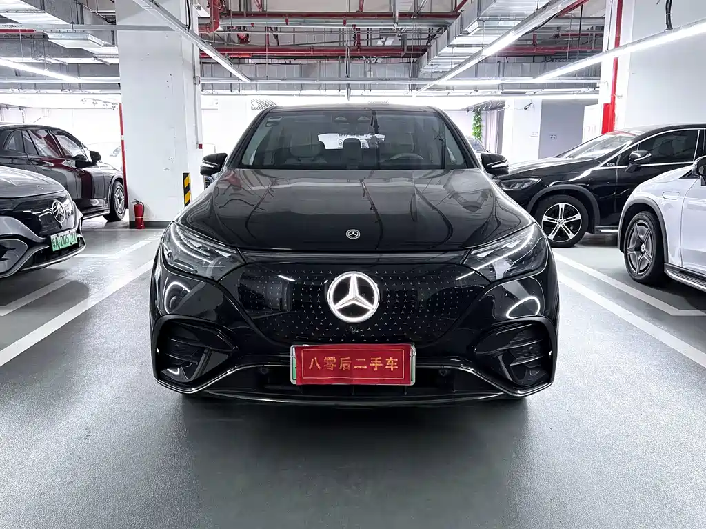 Mercedes-Benz EQE SUV — миниатюра 3