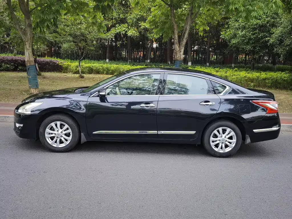 Nissan Altima 2013 2.0L XL Comfort
