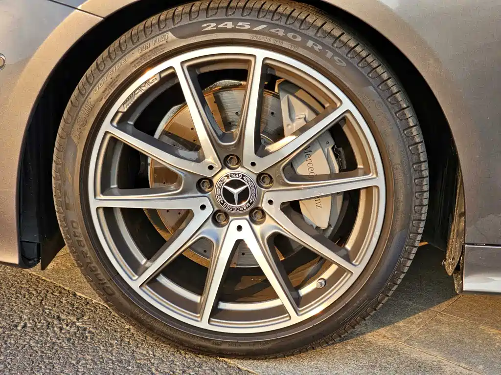 Mercedes-Benz E-Class (Import) — миниатюра 11