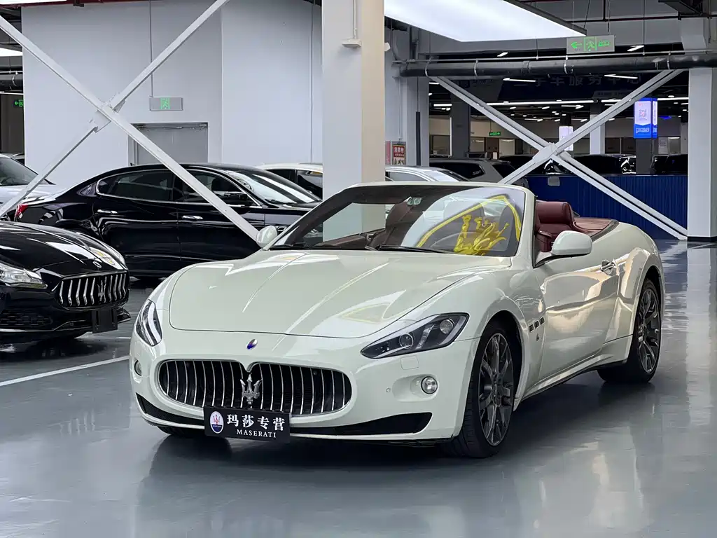 Maserati GranCabrio — миниатюра 3