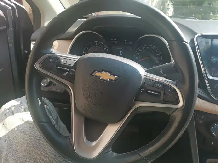 Chevrolet Monza — миниатюра 15