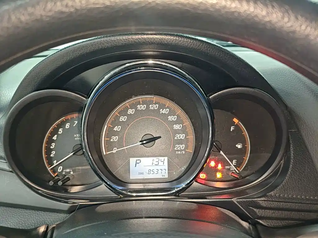 Toyota Yaris L — миниатюра 12