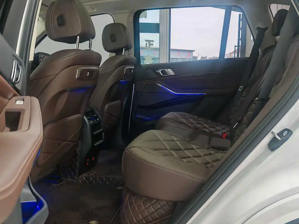 BMW X5 — миниатюра 11